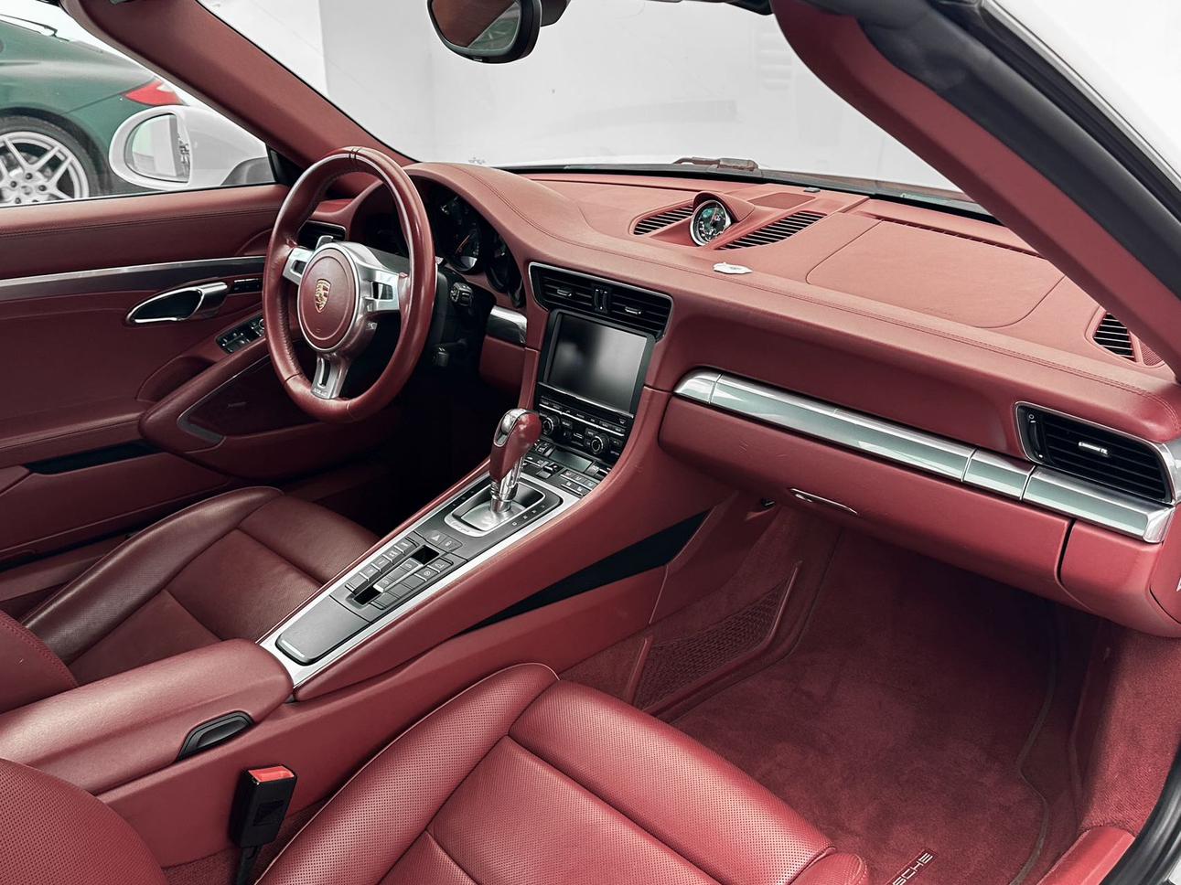 Porsche 911 2014 thumb 12