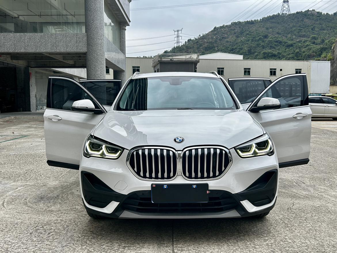 BMW X1 2021 thumb 12