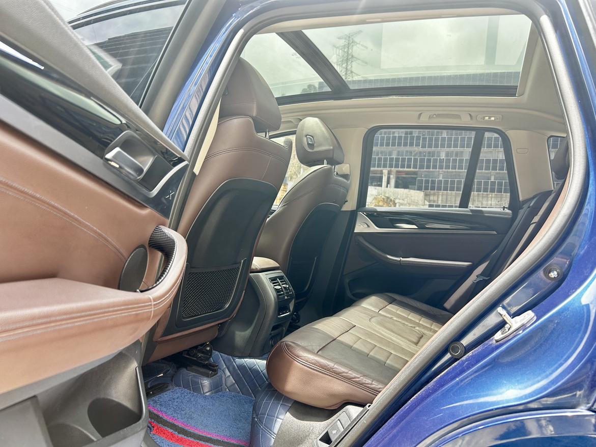 BMW X3 2018 thumb 10