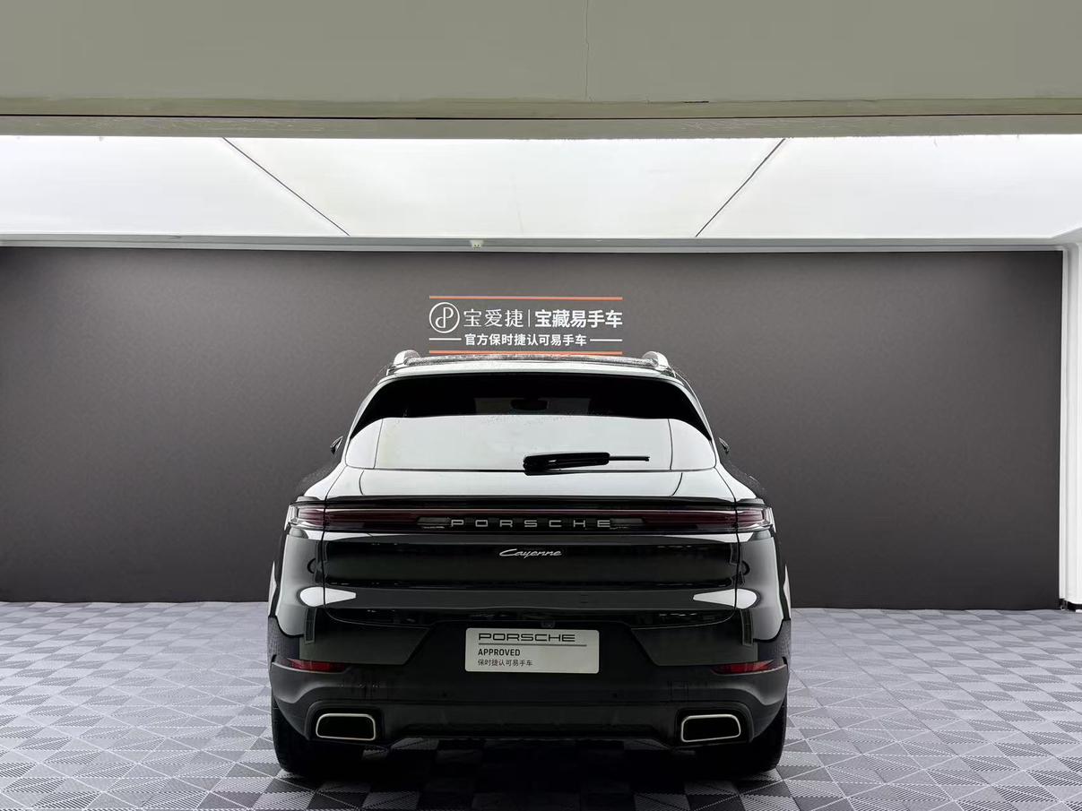 Porsche Cayenne 2024 thumb 3
