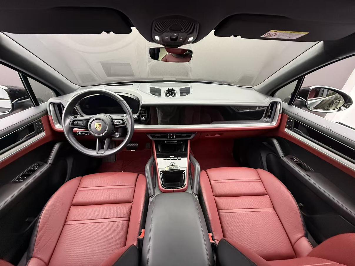Porsche Cayenne 2024 thumb 7