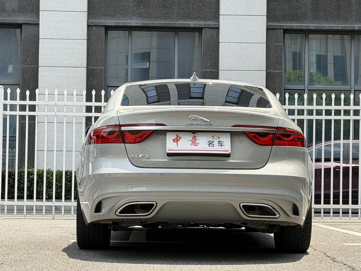 Jaguar XFL 2024 thumb 2