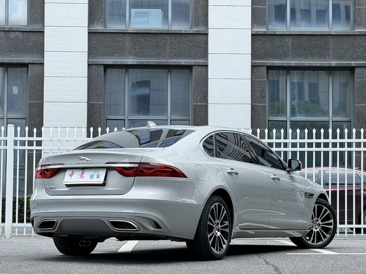 Jaguar XFL 2024 thumb 3