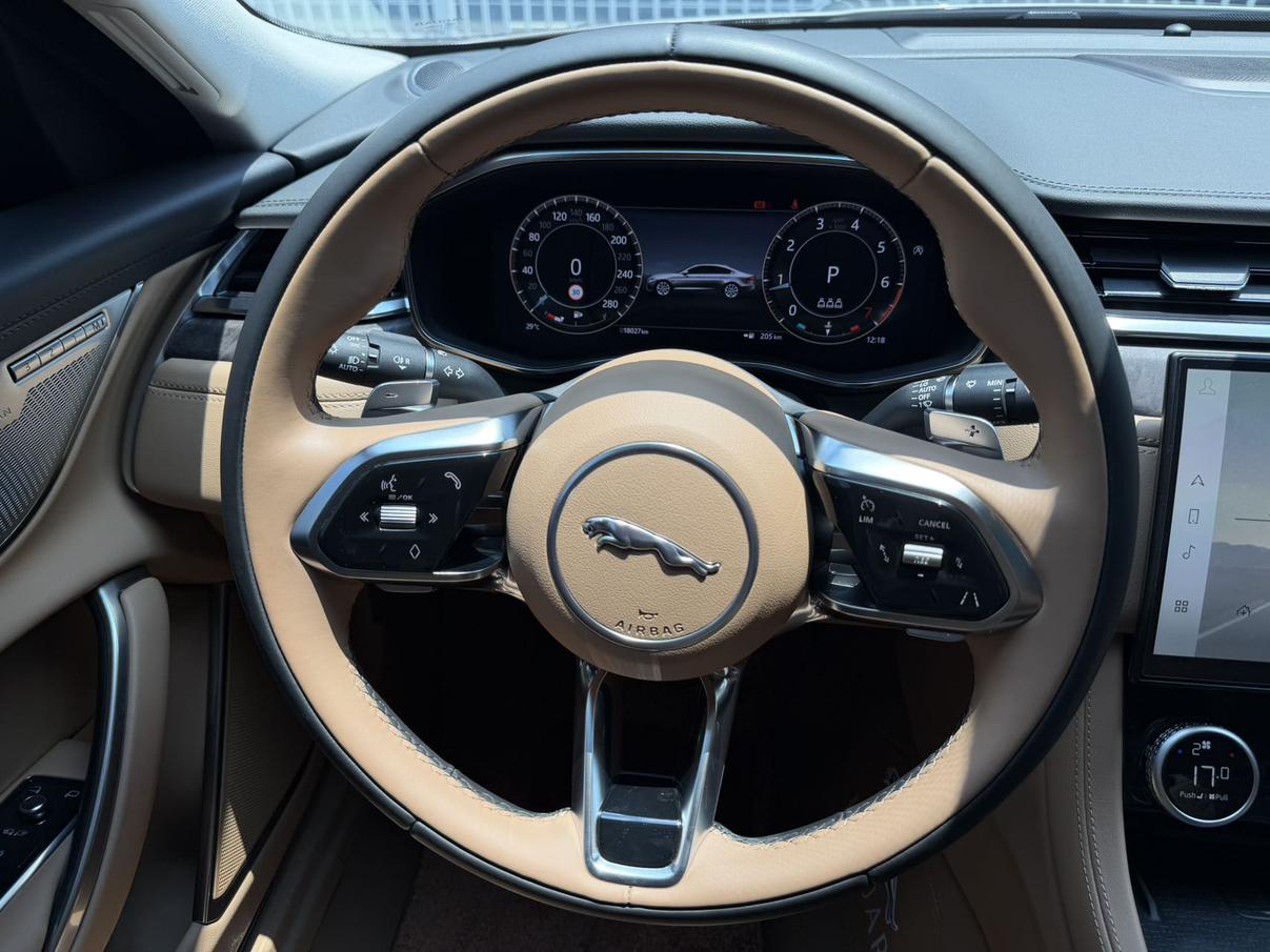 Jaguar XFL 2024 thumb 6