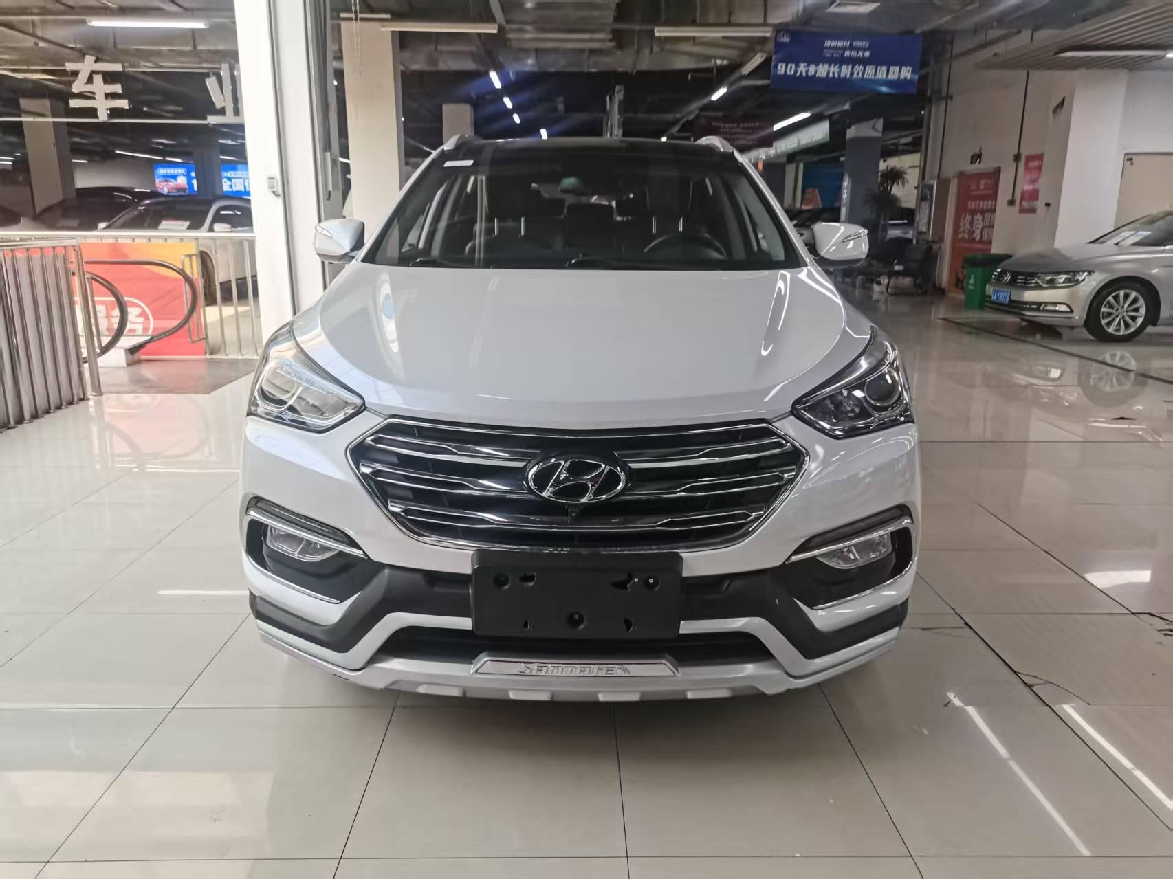 Hyundai Santa Fe 2017 thumb 6