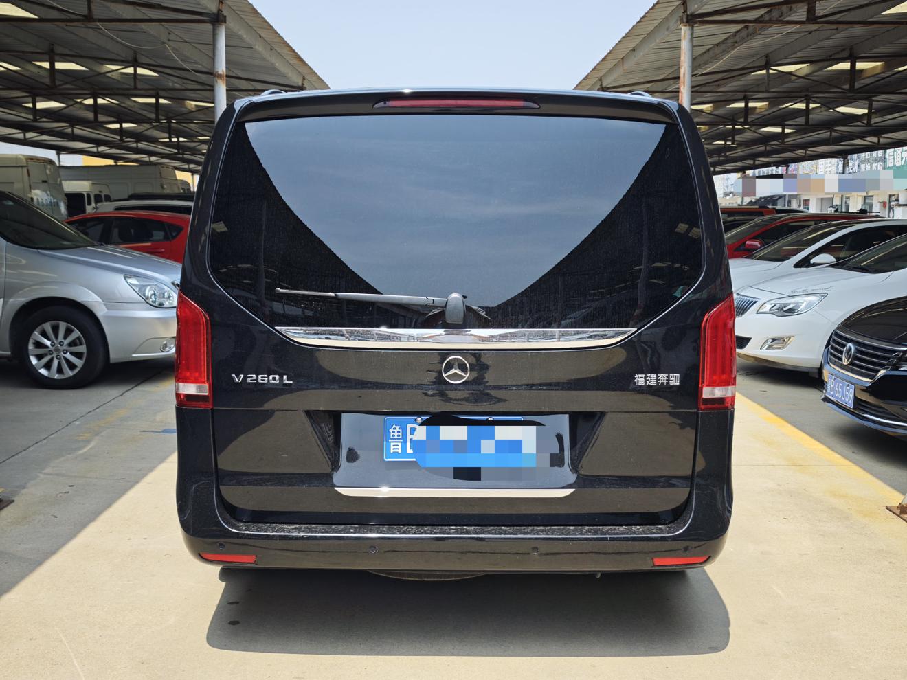 Mercedes-Benz V-Класс 2022 thumb 3