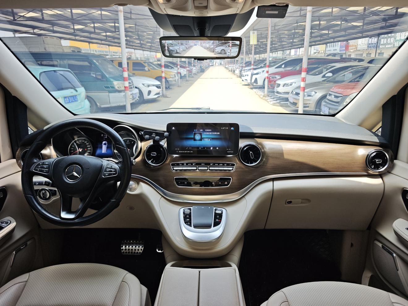 Mercedes-Benz V-Класс 2022 thumb 5