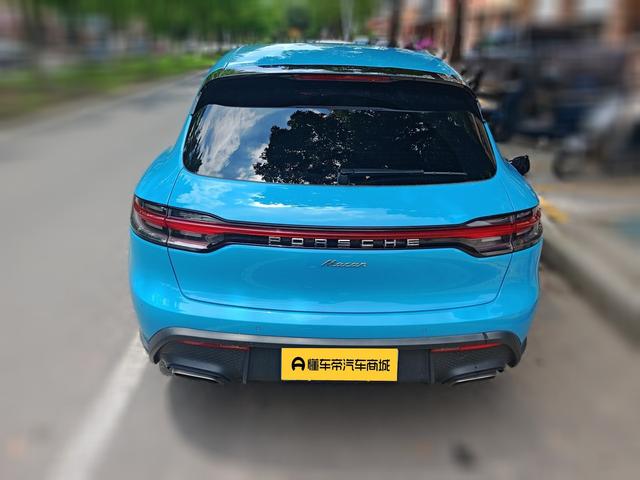Porsche Macan 2022 thumb 3