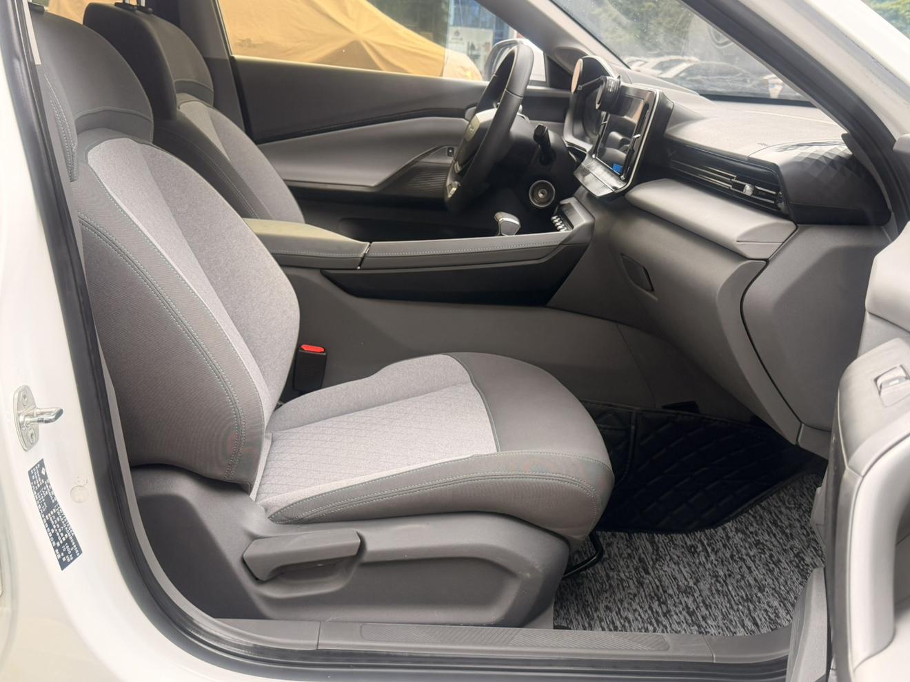 Baojun RC-5 2020 thumb 8