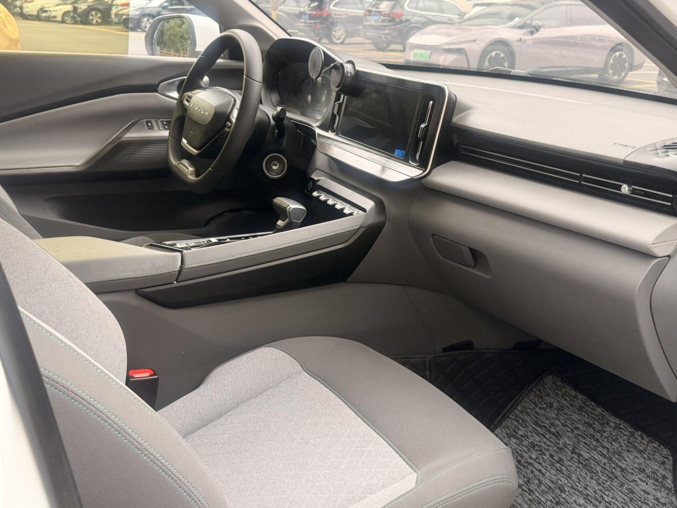Baojun RC-5 2020 thumb 9