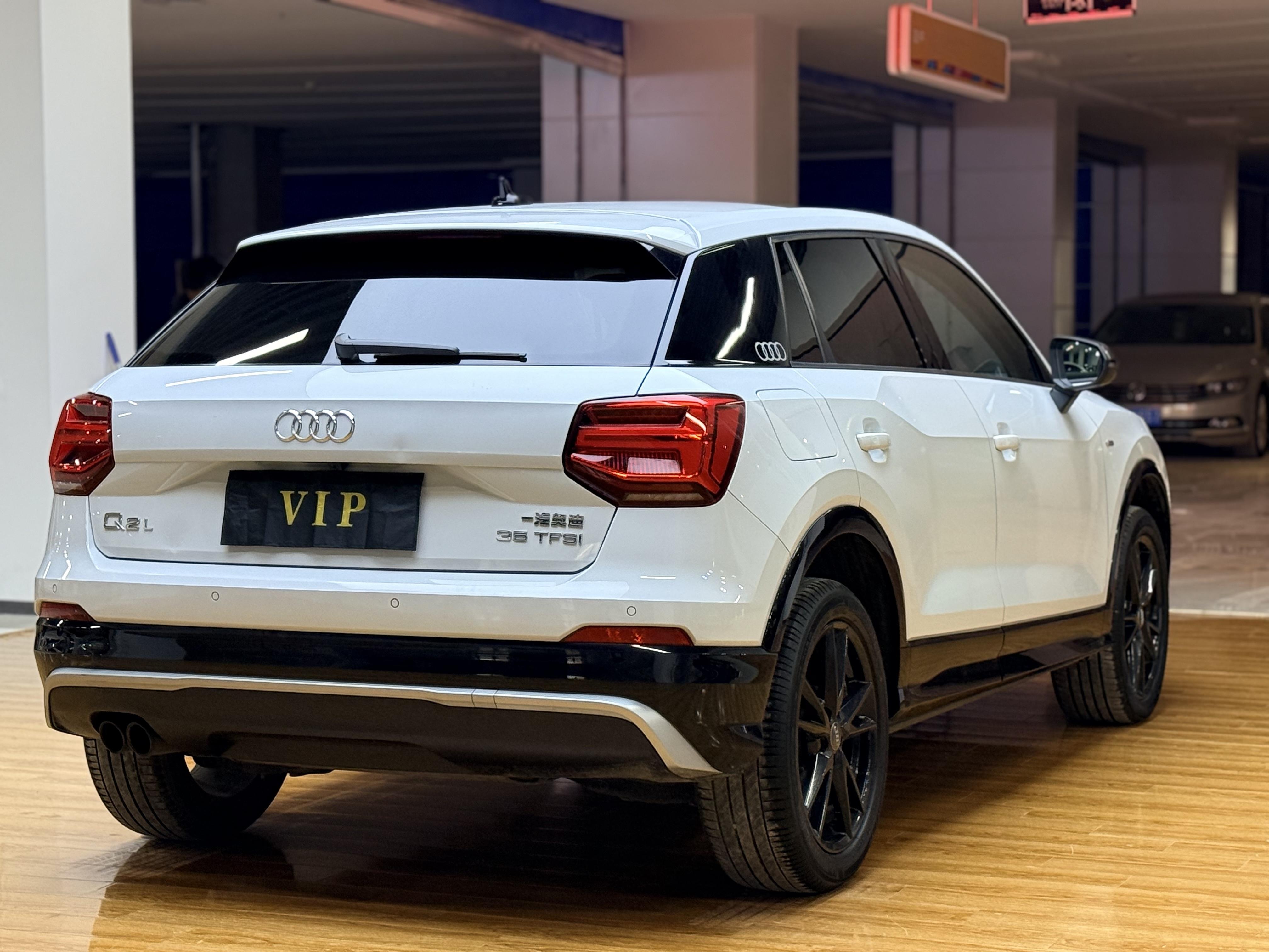 Audi Q2 2018 thumb 4