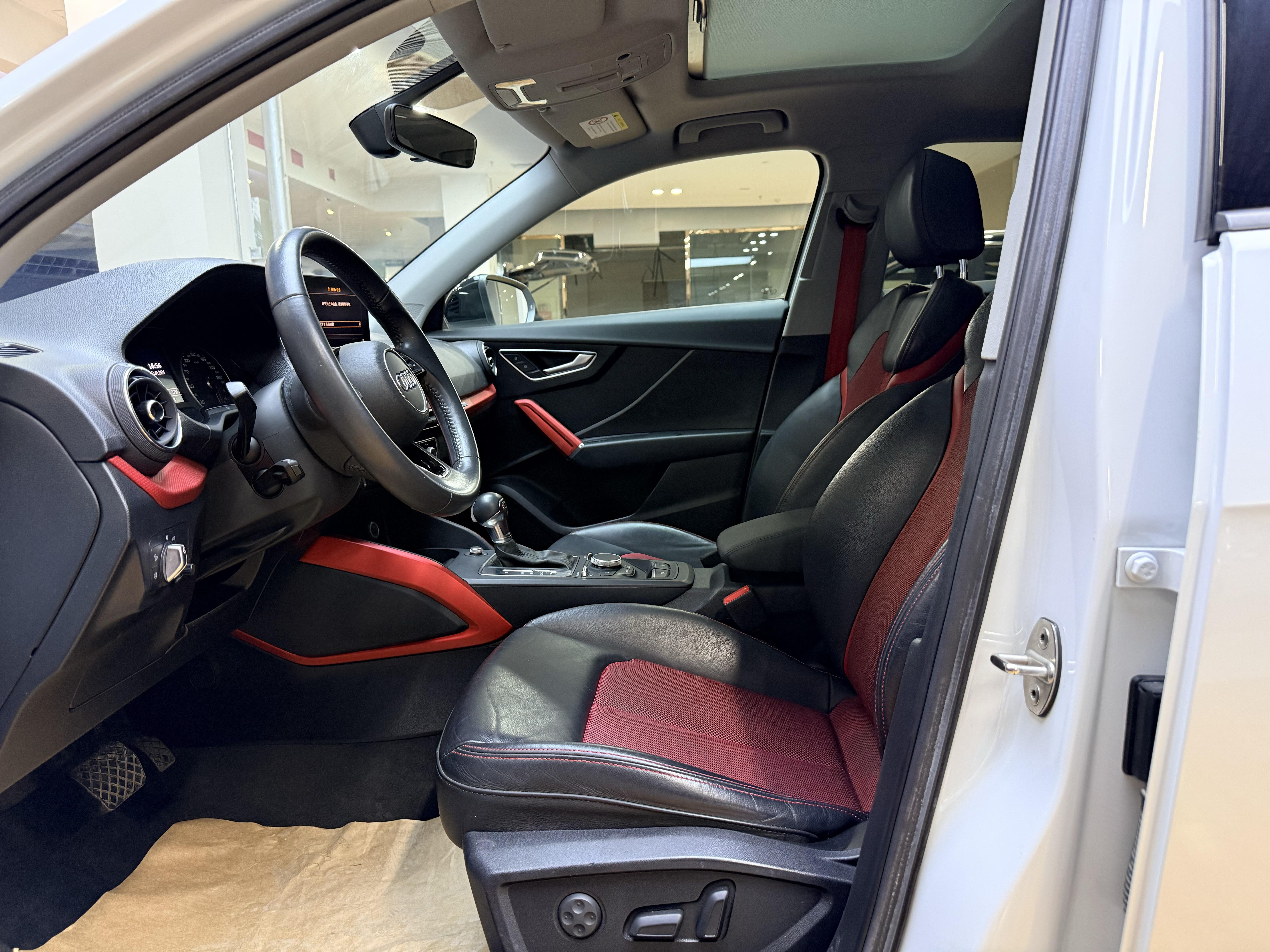 Audi Q2 2018 thumb 6