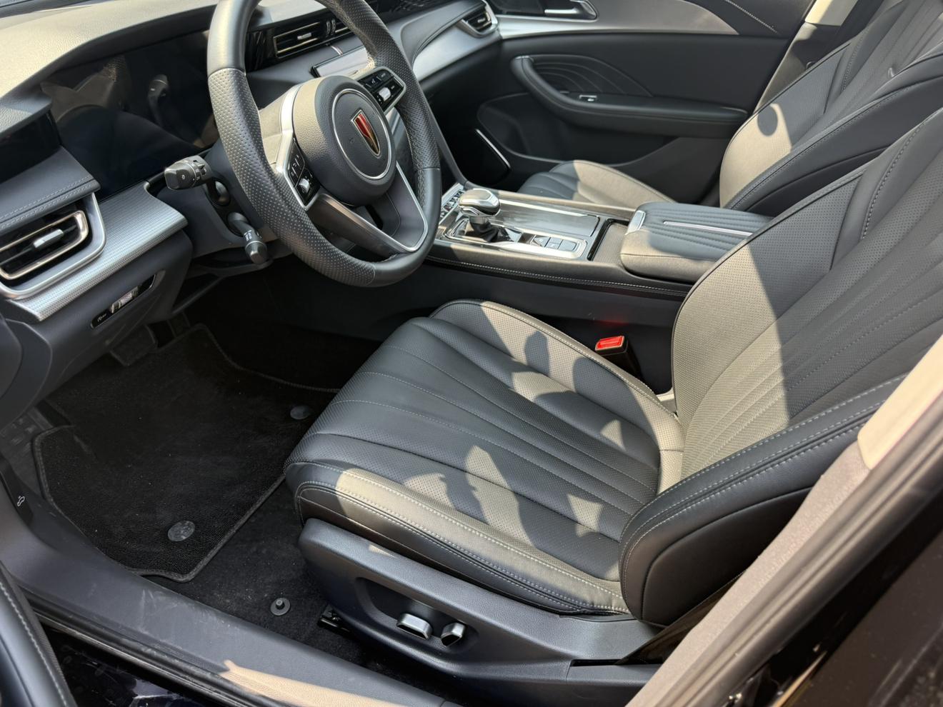 Hongqi H5 2023 thumb 6