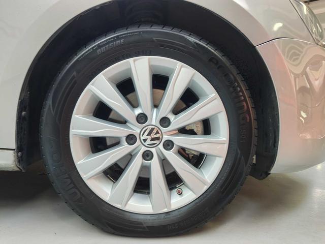 Volkswagen Sagitar 2014 thumb 7