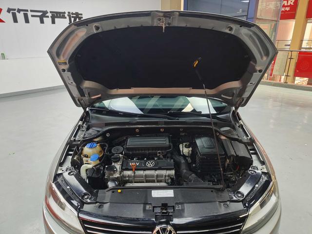 Volkswagen Sagitar 2014 thumb 8