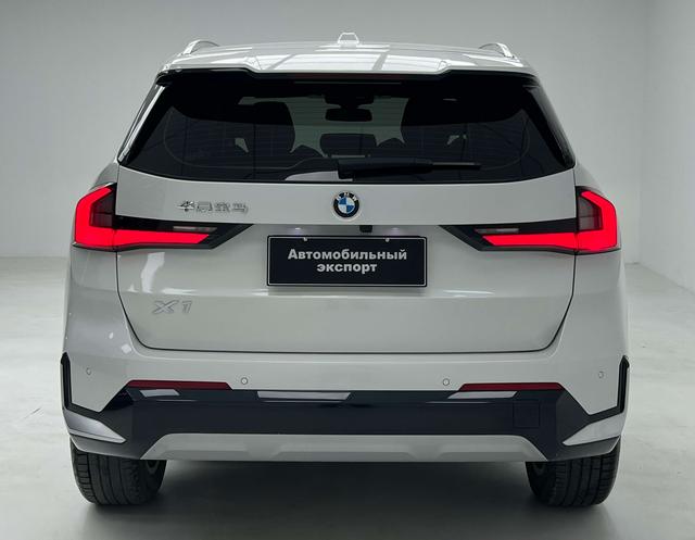 BMW X1 2023 thumb 4