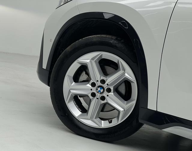 BMW X1 2023 thumb 8