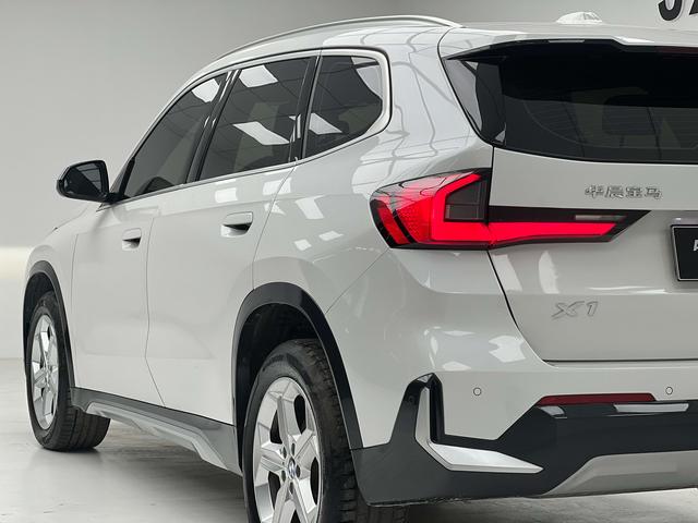 BMW X1 2023 thumb 11