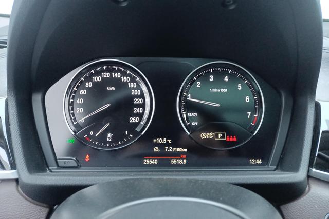 BMW X2 2023 thumb 11