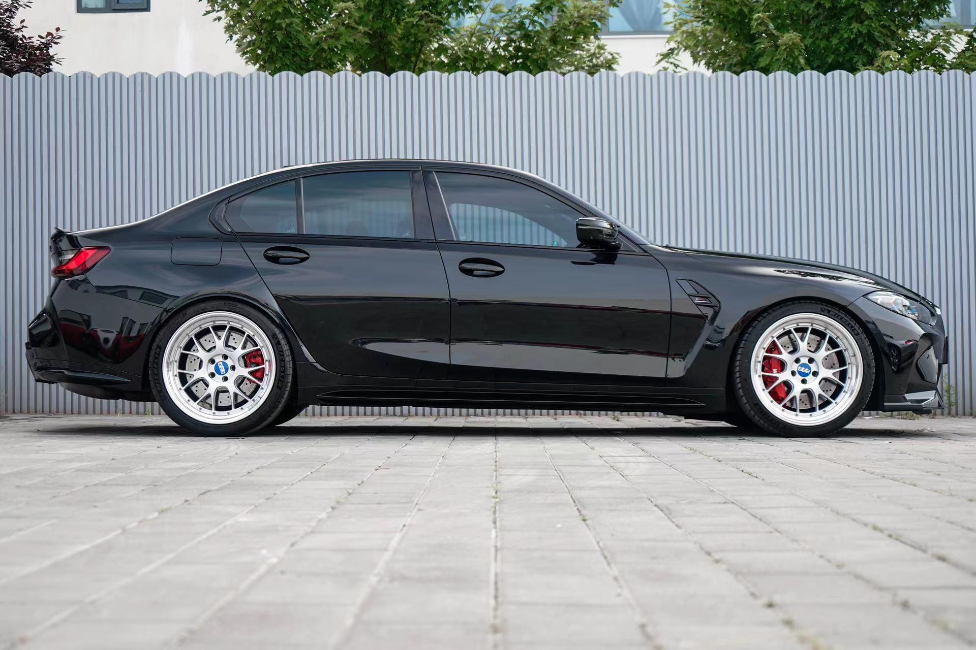 BMW M3 2023 thumb 3