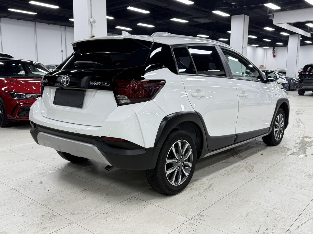Toyota Yaris 2022 thumb 4