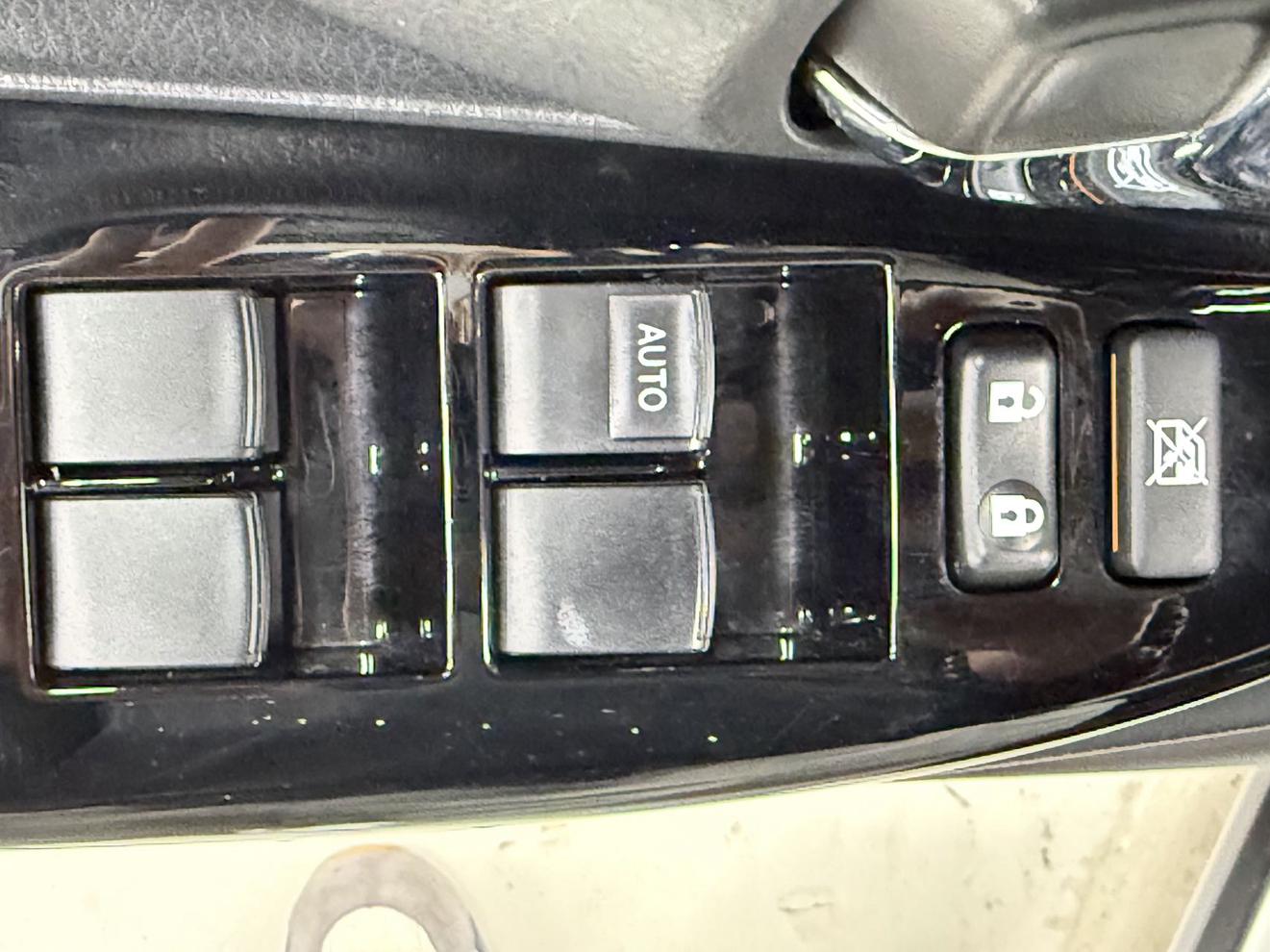 Toyota Yaris 2022 thumb 9