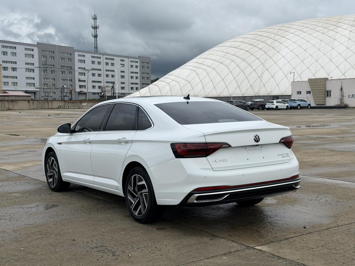Volkswagen Sagitar 2023 thumb 2