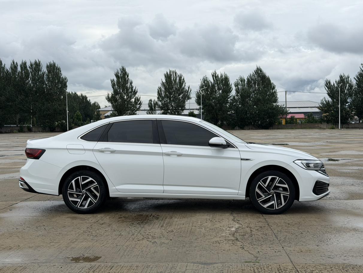 Volkswagen Sagitar 2023 thumb 5