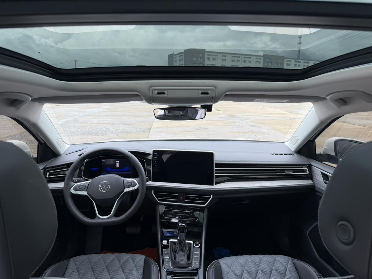 Volkswagen Sagitar 2023 thumb 9
