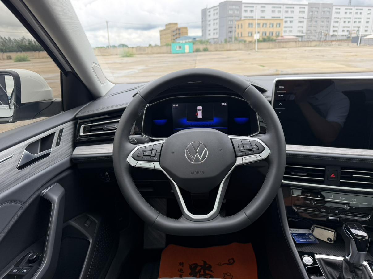 Volkswagen Sagitar 2023 thumb 12