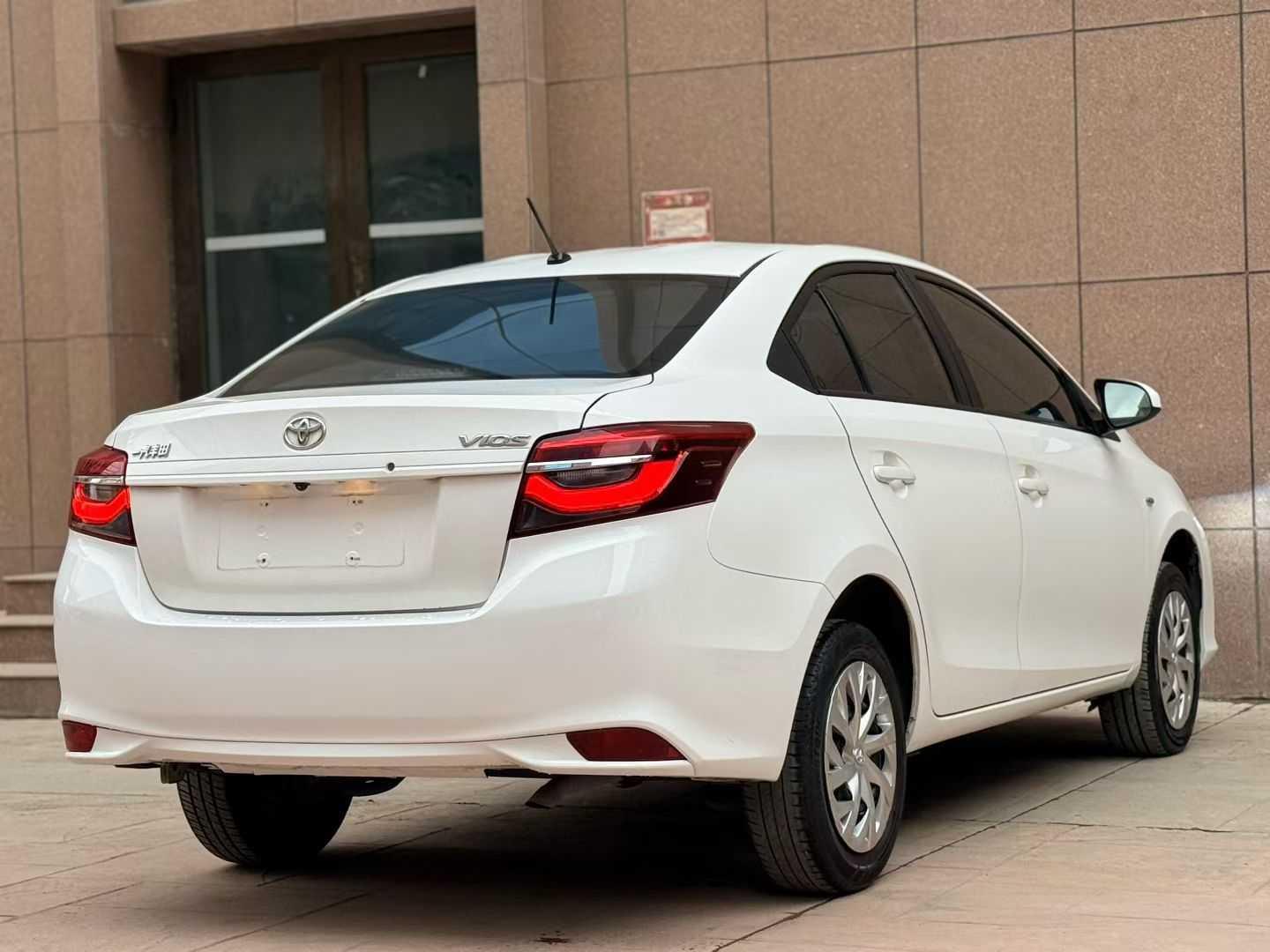 Toyota Vios 2022 thumb 4