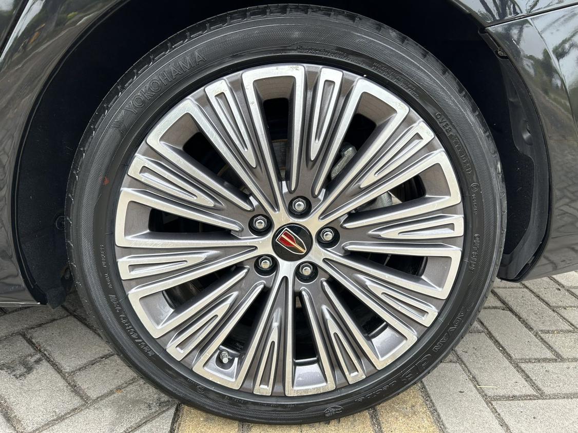 Hongqi H5 2022 thumb 9