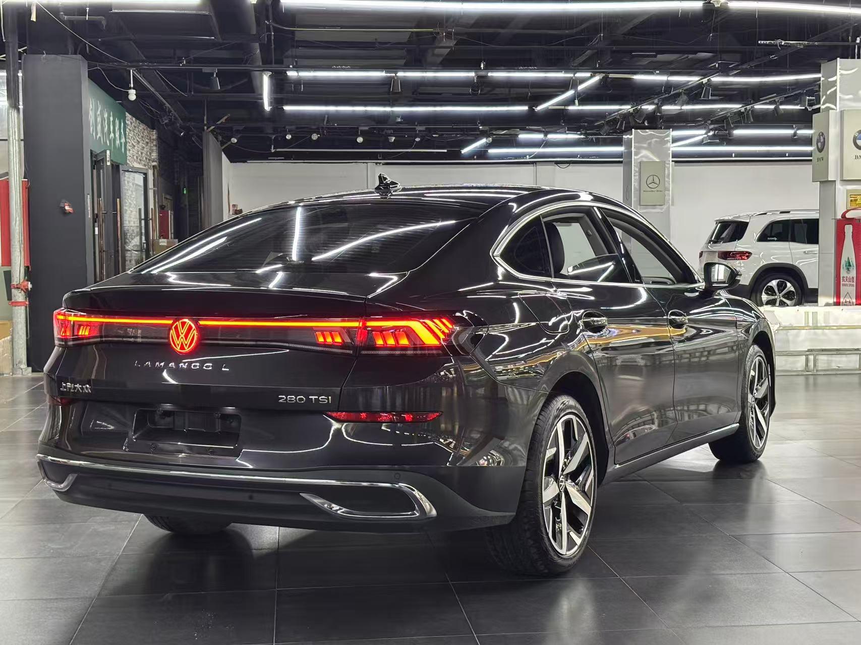 Volkswagen Lamando 2023 thumb 3