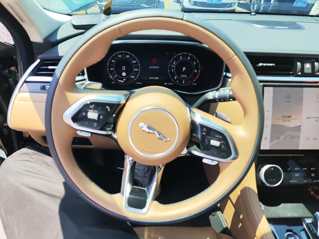 Jaguar XFL 2025 thumb 9