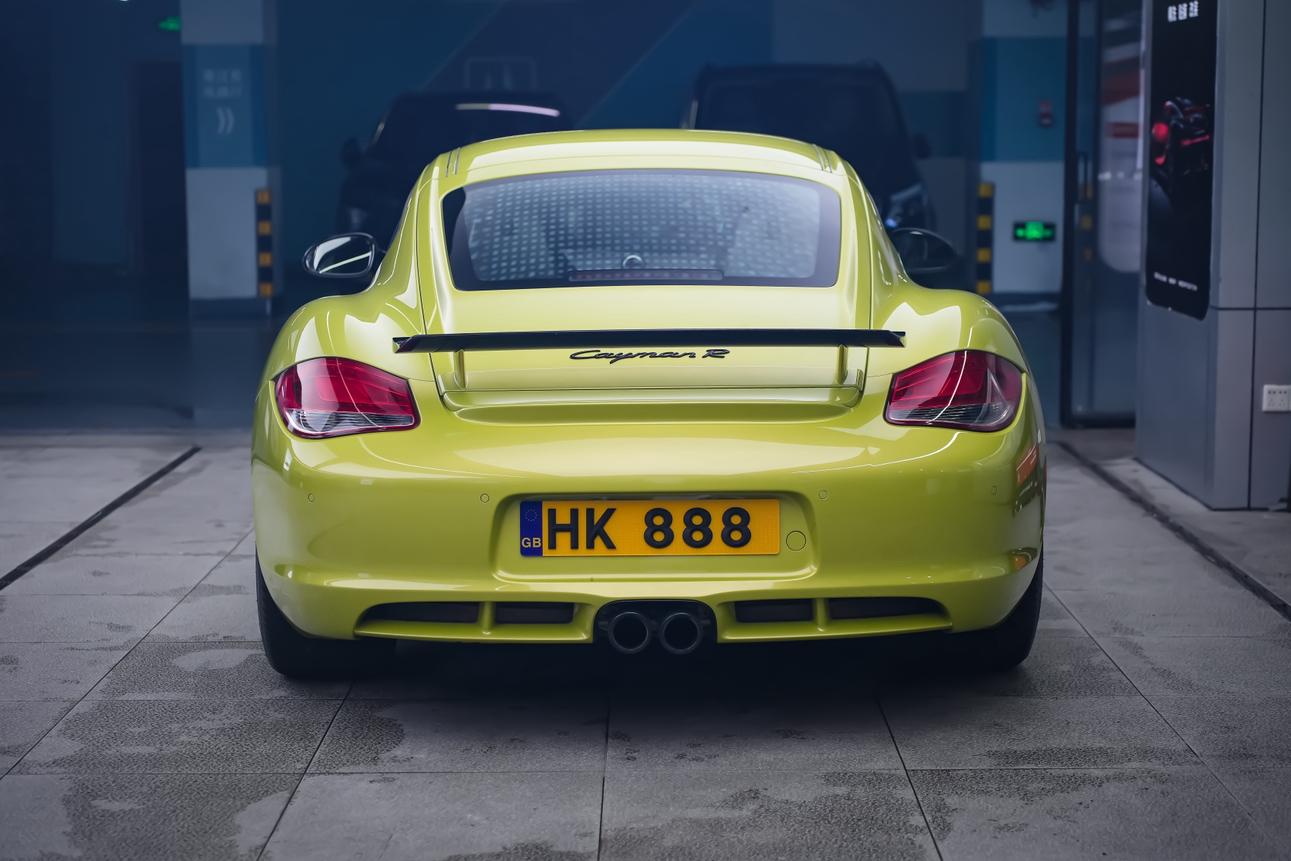 Porsche Cayman GT4 2012 thumb 3
