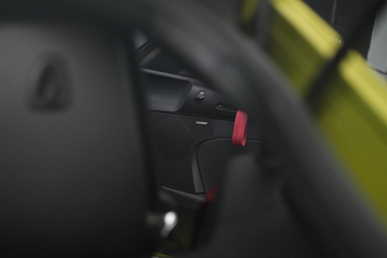 Porsche Cayman GT4 2012 thumb 4