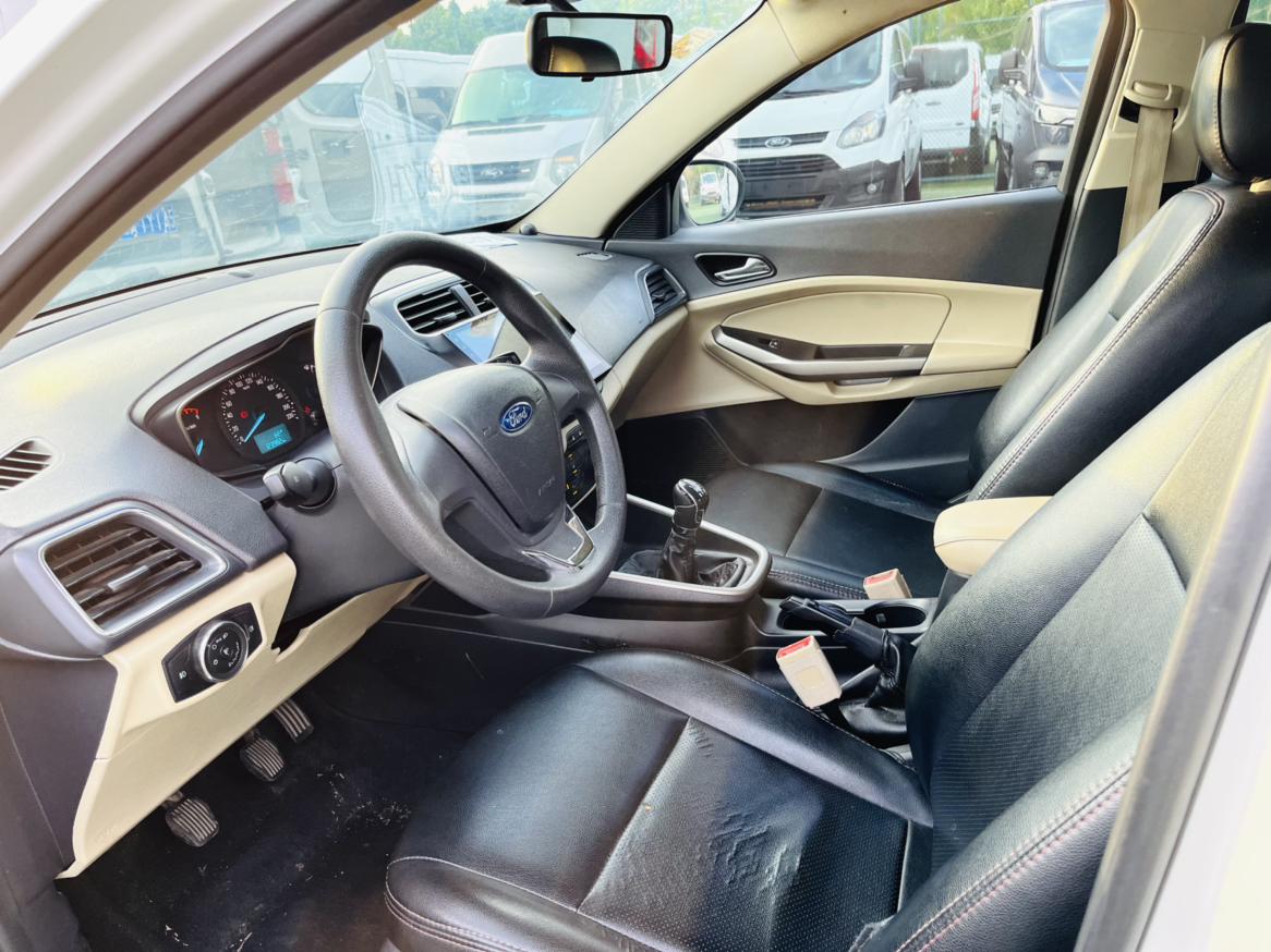 Ford Focus 2015 thumb 11