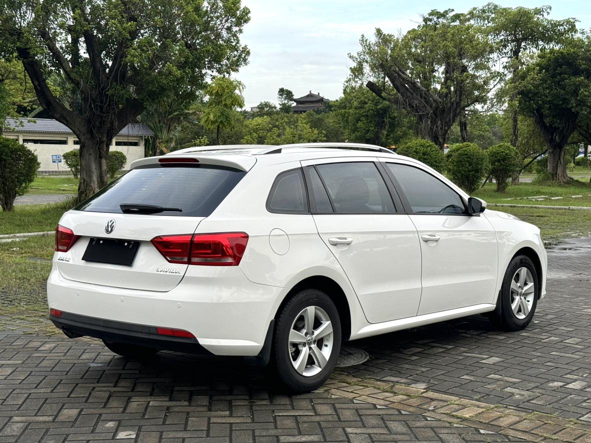 Volkswagen Lavida 2013 thumb 4