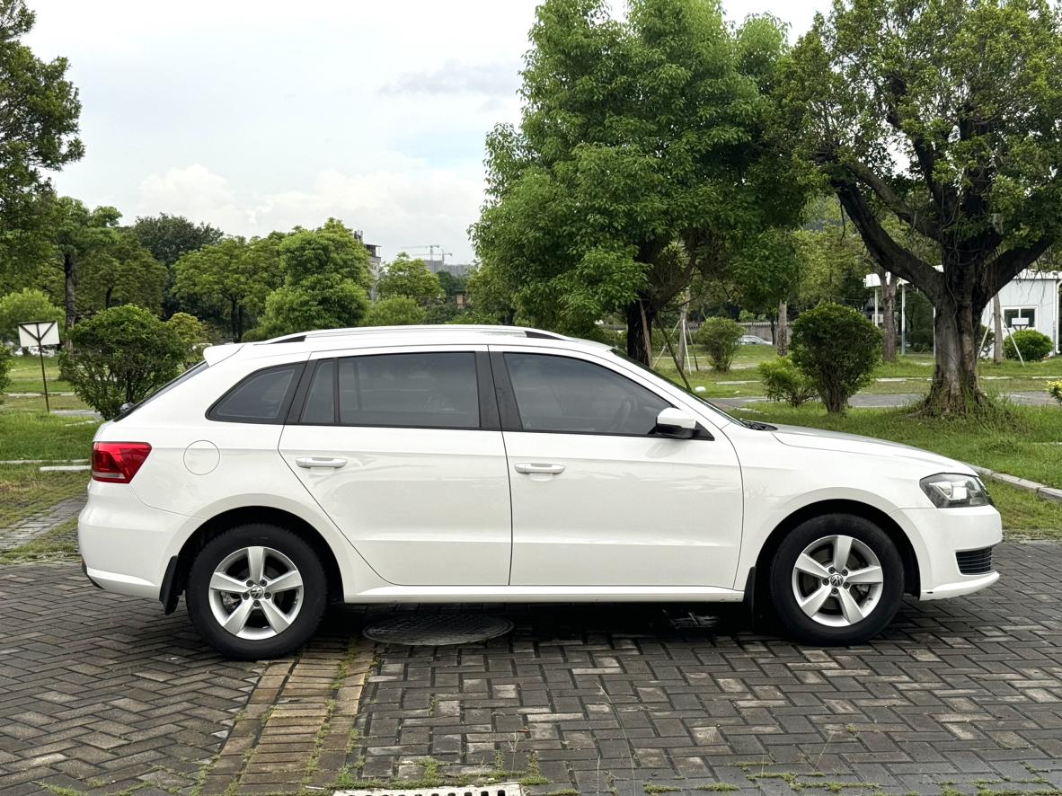 Volkswagen Lavida 2013 thumb 5