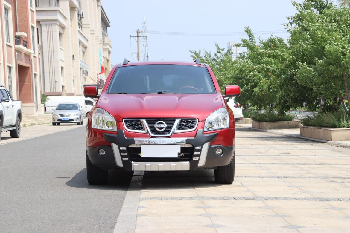 Nissan Qashqai+2 2011 thumb 9