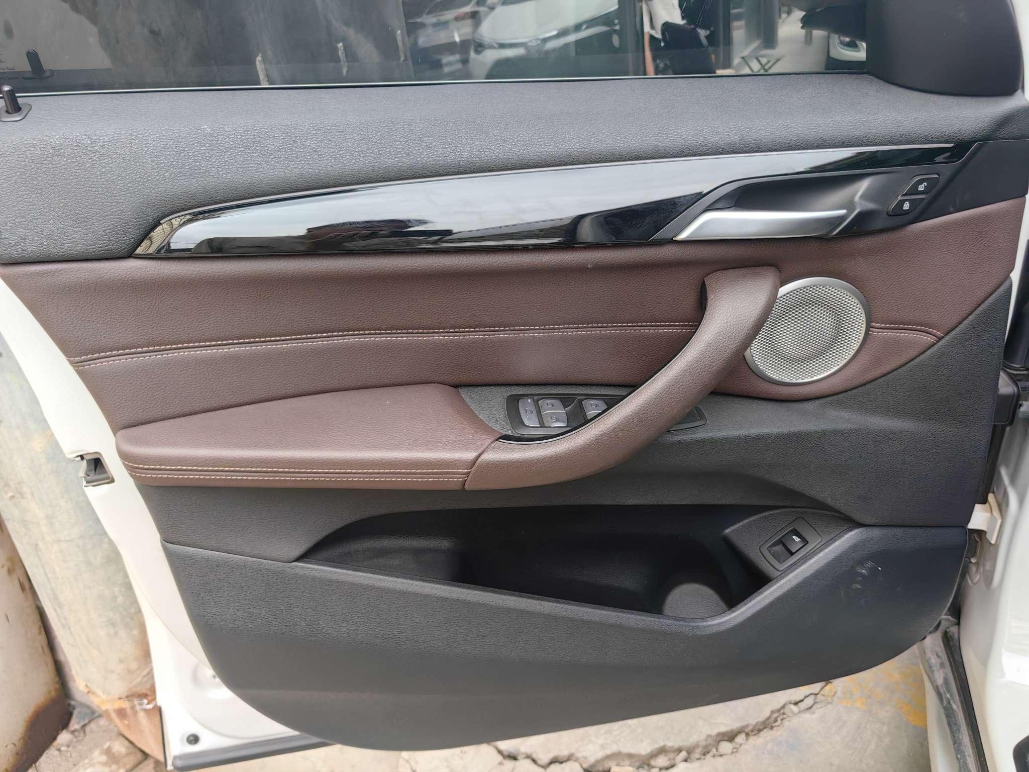 BMW X1 2021 thumb 9