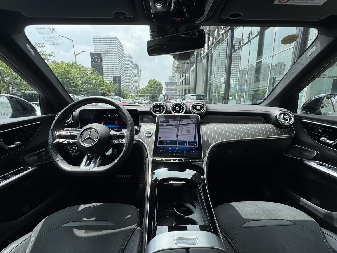 Mercedes-Benz GLC AMG 2025 thumb 4