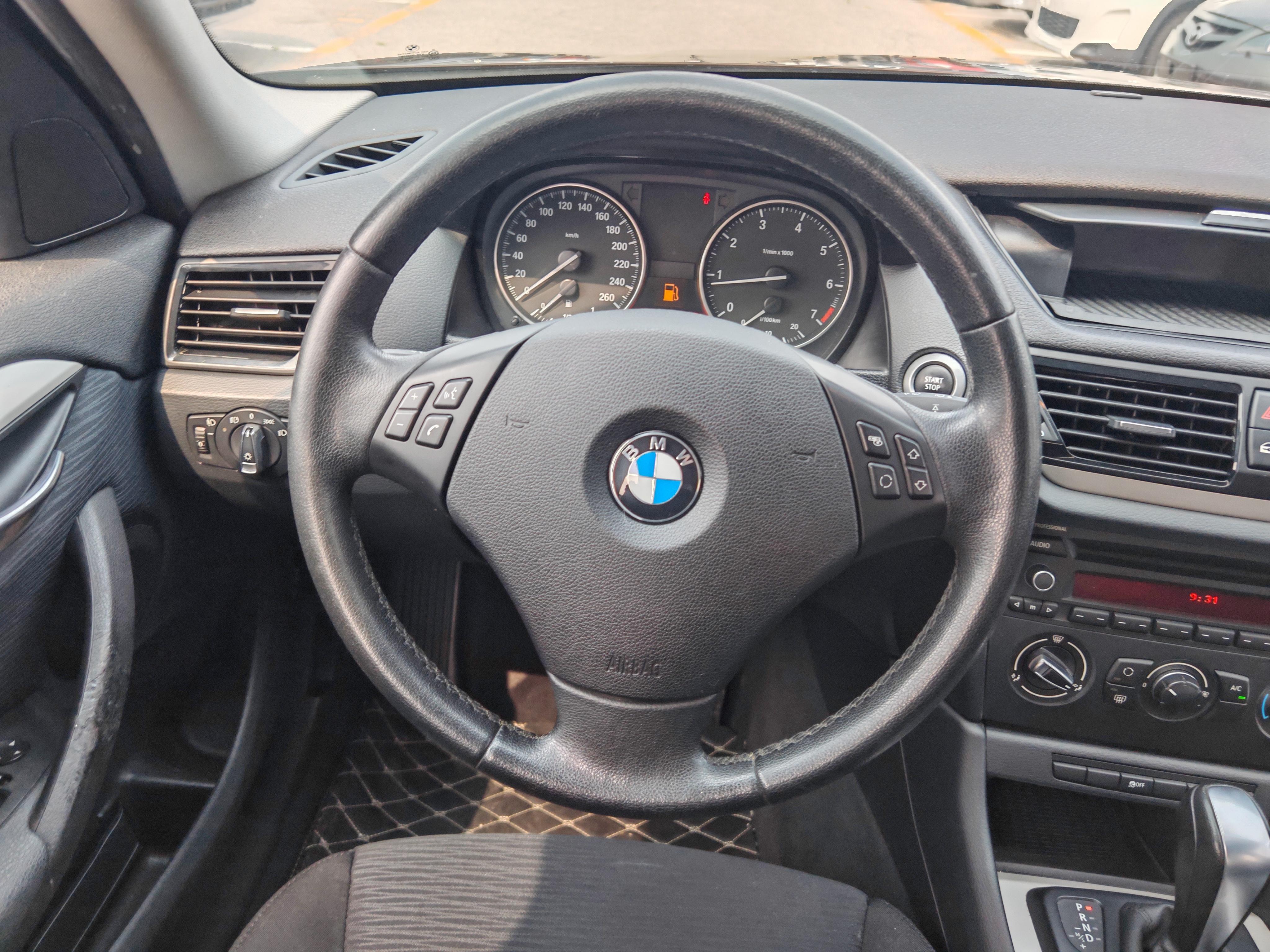 BMW X1 2014 thumb 10