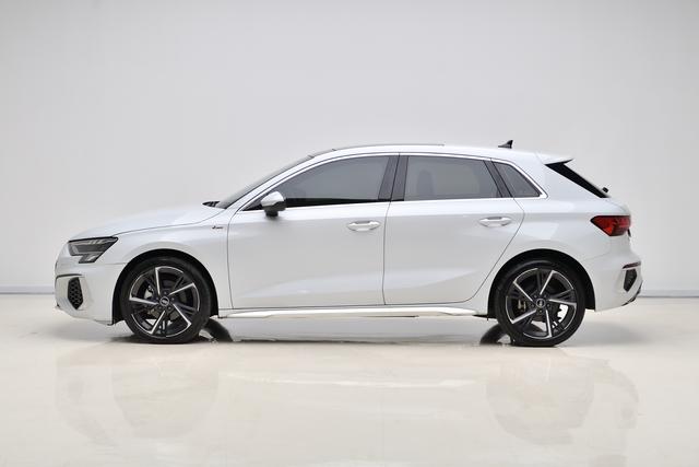 Audi A3 2023 thumb 2