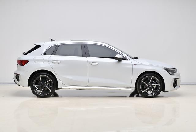 Audi A3 2023 thumb 6