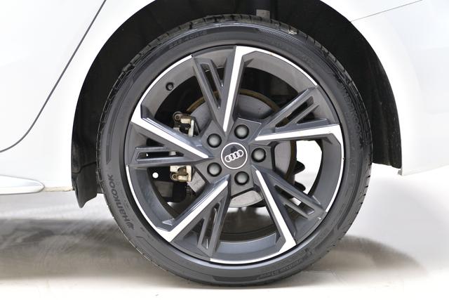 Audi A3 2023 thumb 7