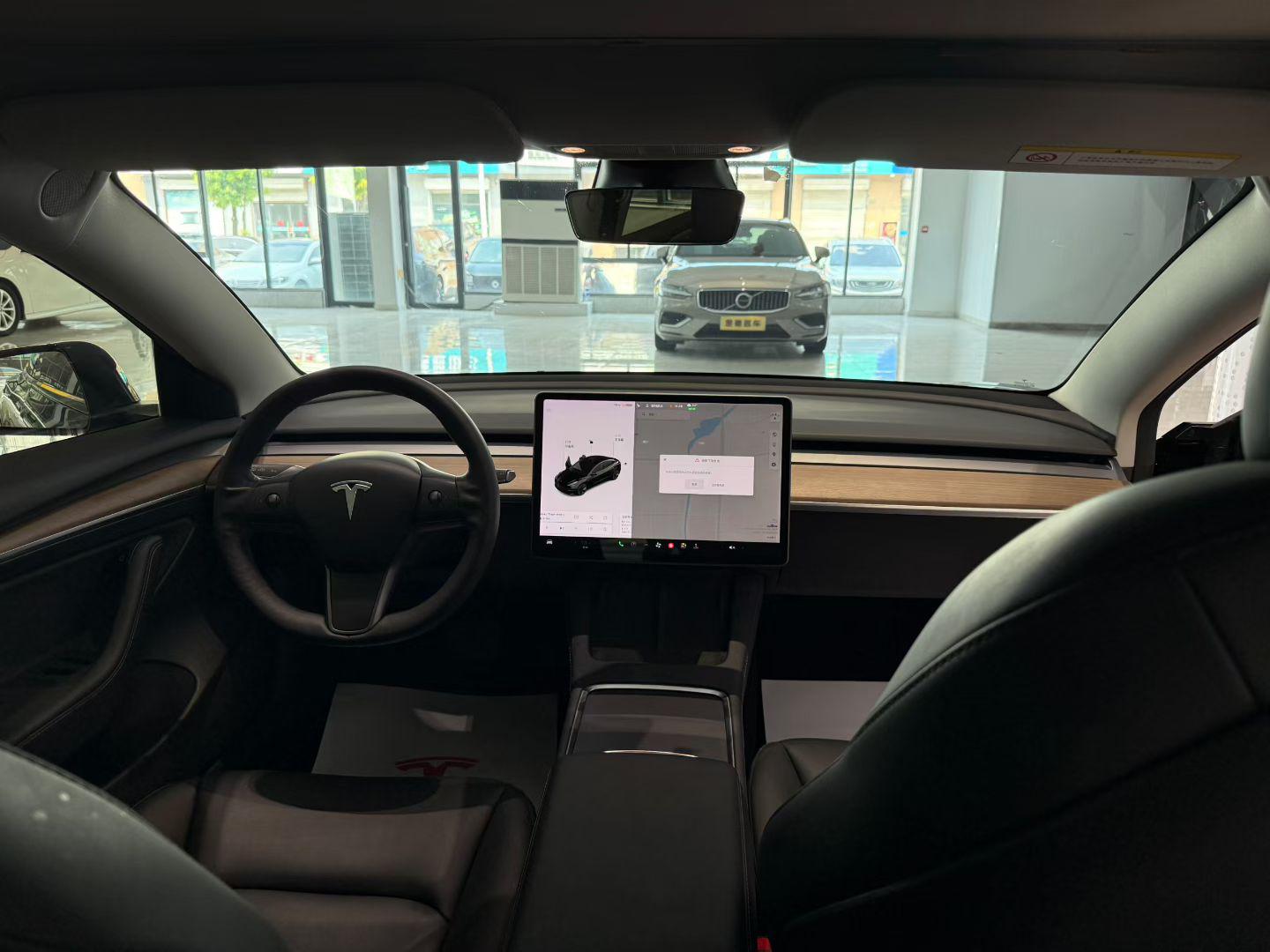Tesla Model 3 2020 thumb 5