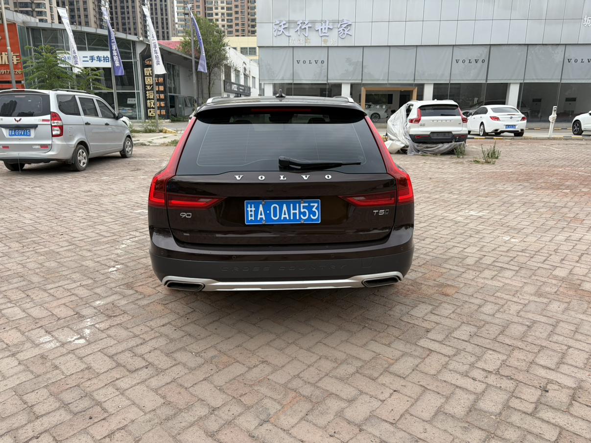 Volvo V90 2017 thumb 2