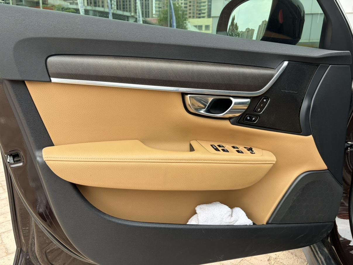 Volvo V90 2017 thumb 6