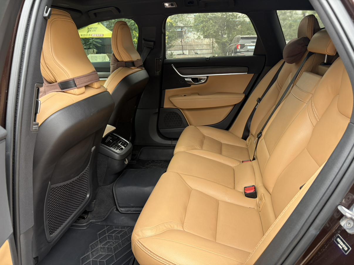 Volvo V90 2017 thumb 10
